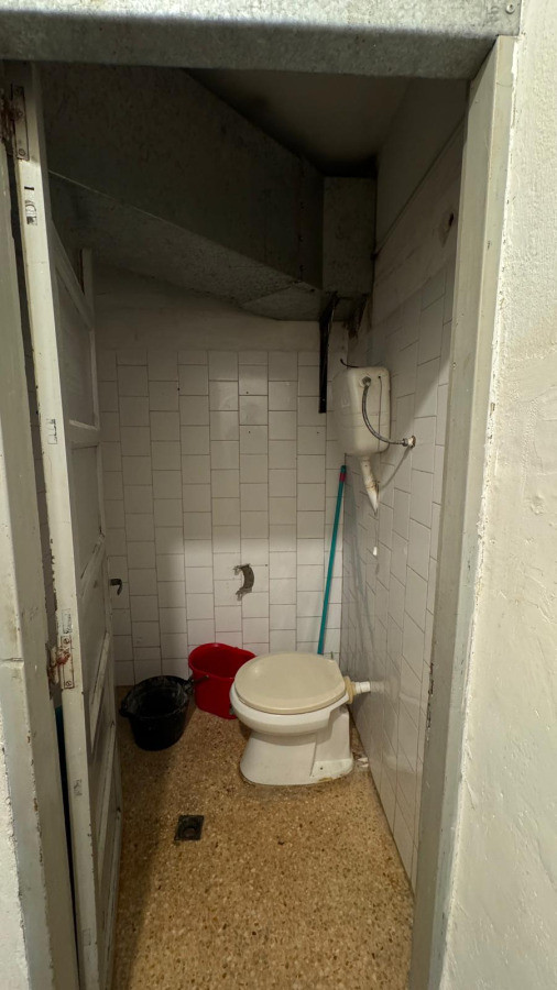 Local Comercial ID.5412 - Venta Local o Vivienda opcional Gastronomico Parque Rodo 64m2