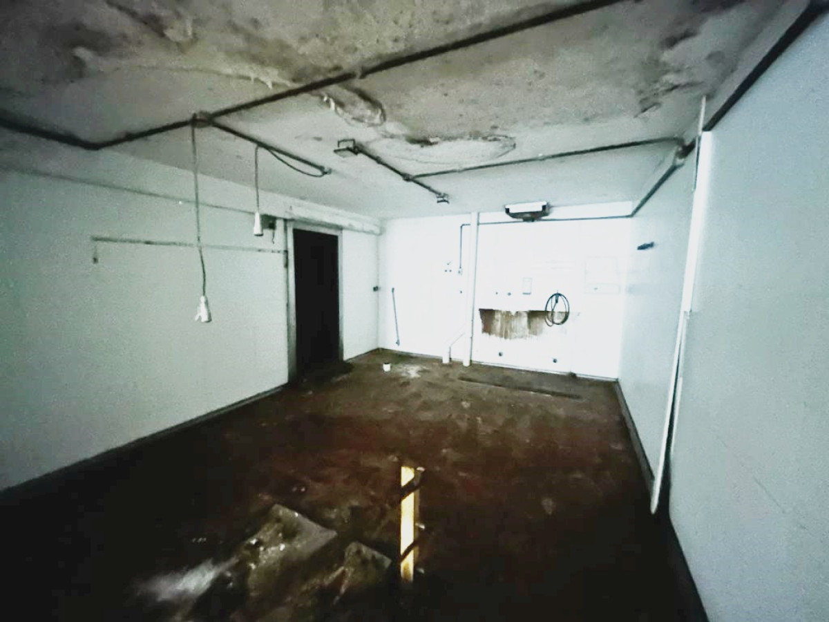 Local Comercial ID.2329 - Venta Gran Local Ideal Empresa o Construcción de Nuevo Edificio Centro