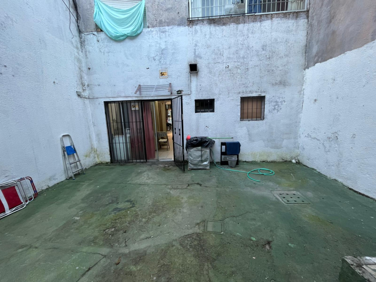 Local Comercial ID.6419 - Alquiler Local 60m2 Cordon con Patio 