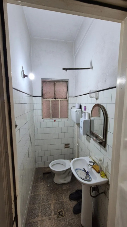 Local Comercial ID.5839 - Venta Dos Locales en Uno 140m2 Cordon