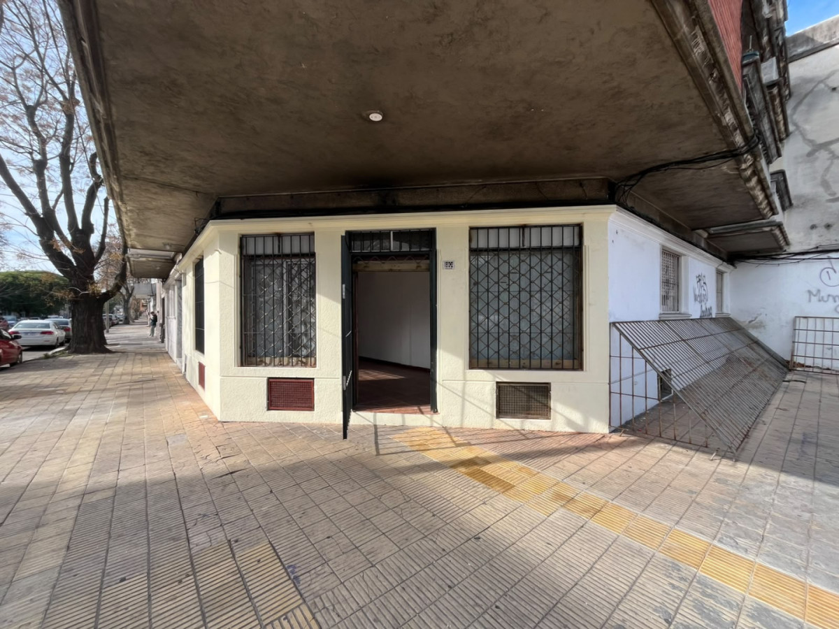 Local Comercial ID.6366 - Alquiler Local con Vivienda Goes con Sotano
