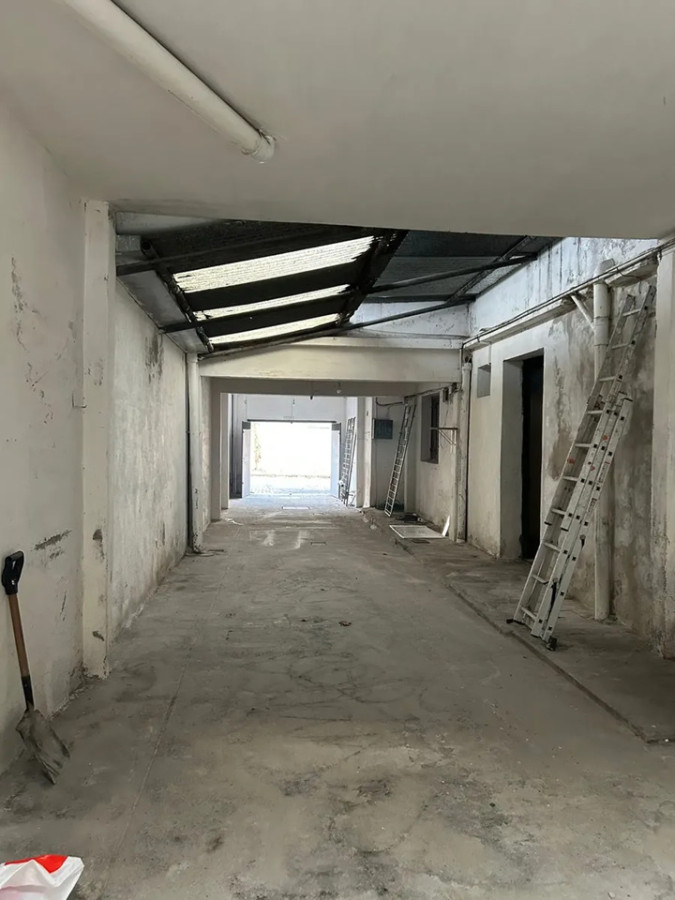 Local Comercial ID.6546 - Alquiler Gran Local Jacinto Vera 290m2 Cochceras o Multirubro