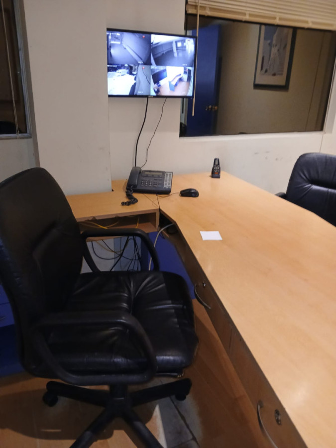 Local Comercial ID.5602 - Alquiler Local Comercial 1800m2 La Comercial con cocheras