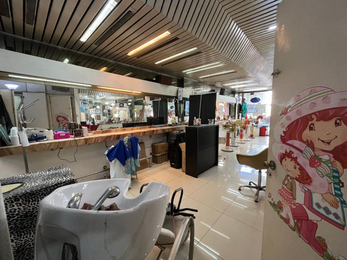 Local Comercial ID.5820 - Venta Local con Vivienda dos Plantas 240m2 Centro