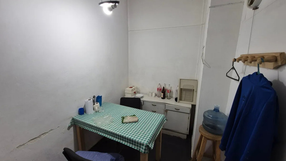 Local Comercial ID.5839 - Venta Dos Locales en Uno 140m2 Cordon