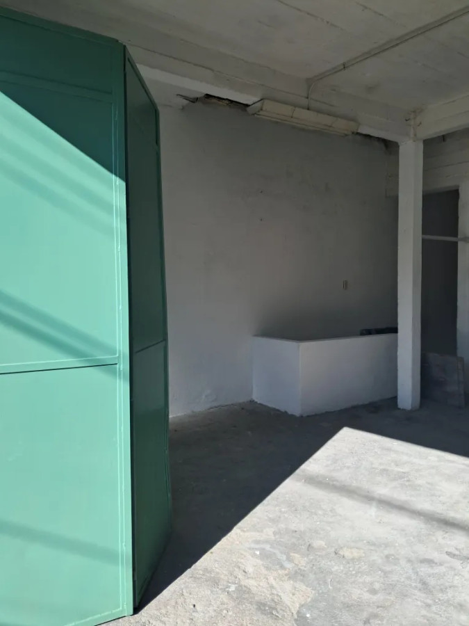Local Comercial ID.4915 - Alquiler Local Comercial 136m2 Prado