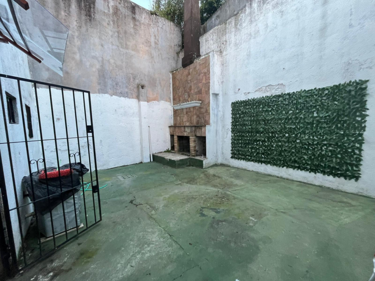 Local Comercial ID.6419 - Alquiler Local 60m2 Cordon con Patio 