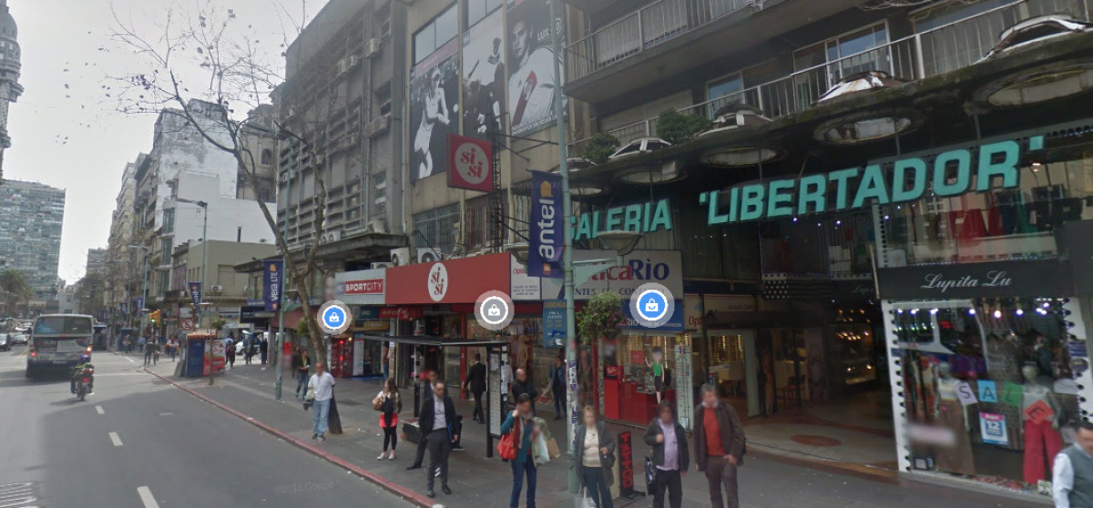 Local Comercial ID.4554 - Alquiler Local Comercial Galeria Libertador Centro Montevideo