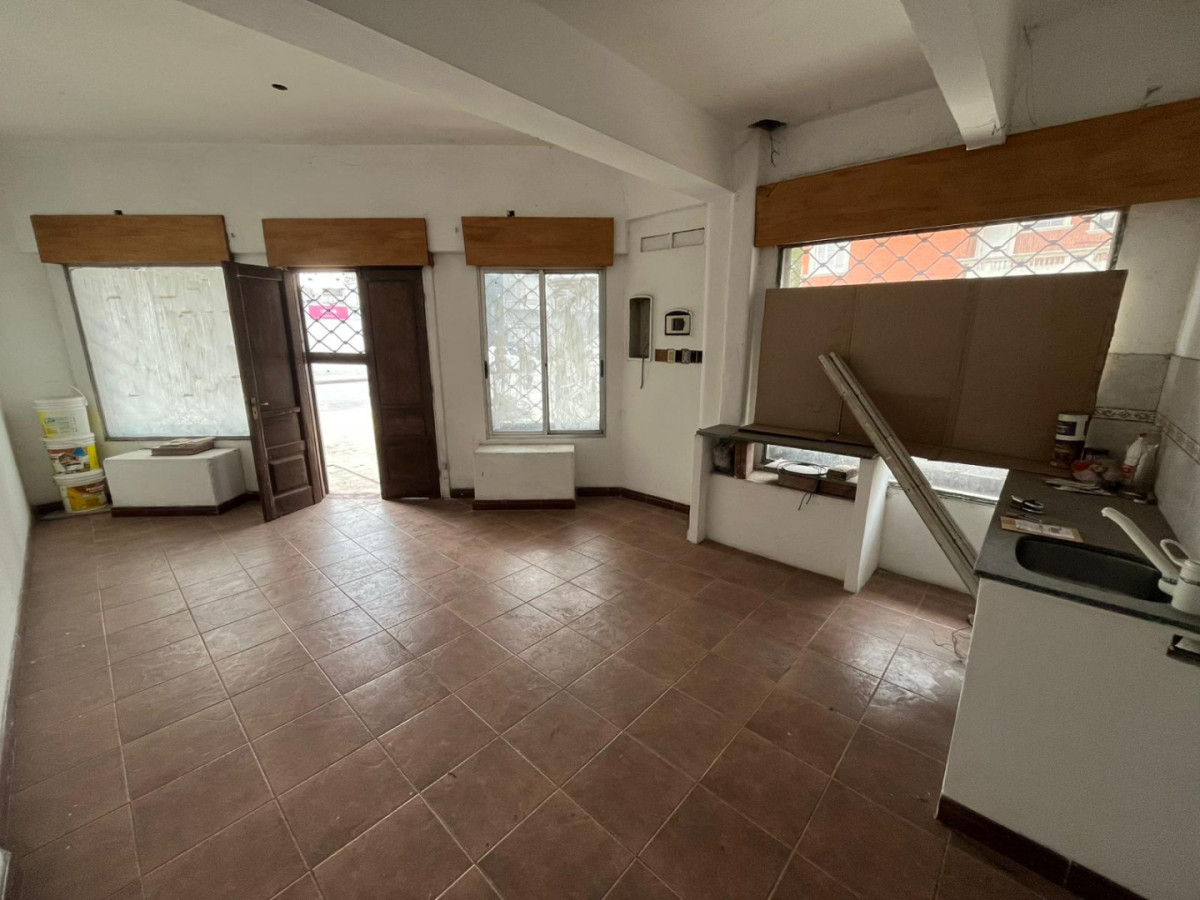 Local Comercial ID.6366 - Alquiler Local con Vivienda Goes con Sotano