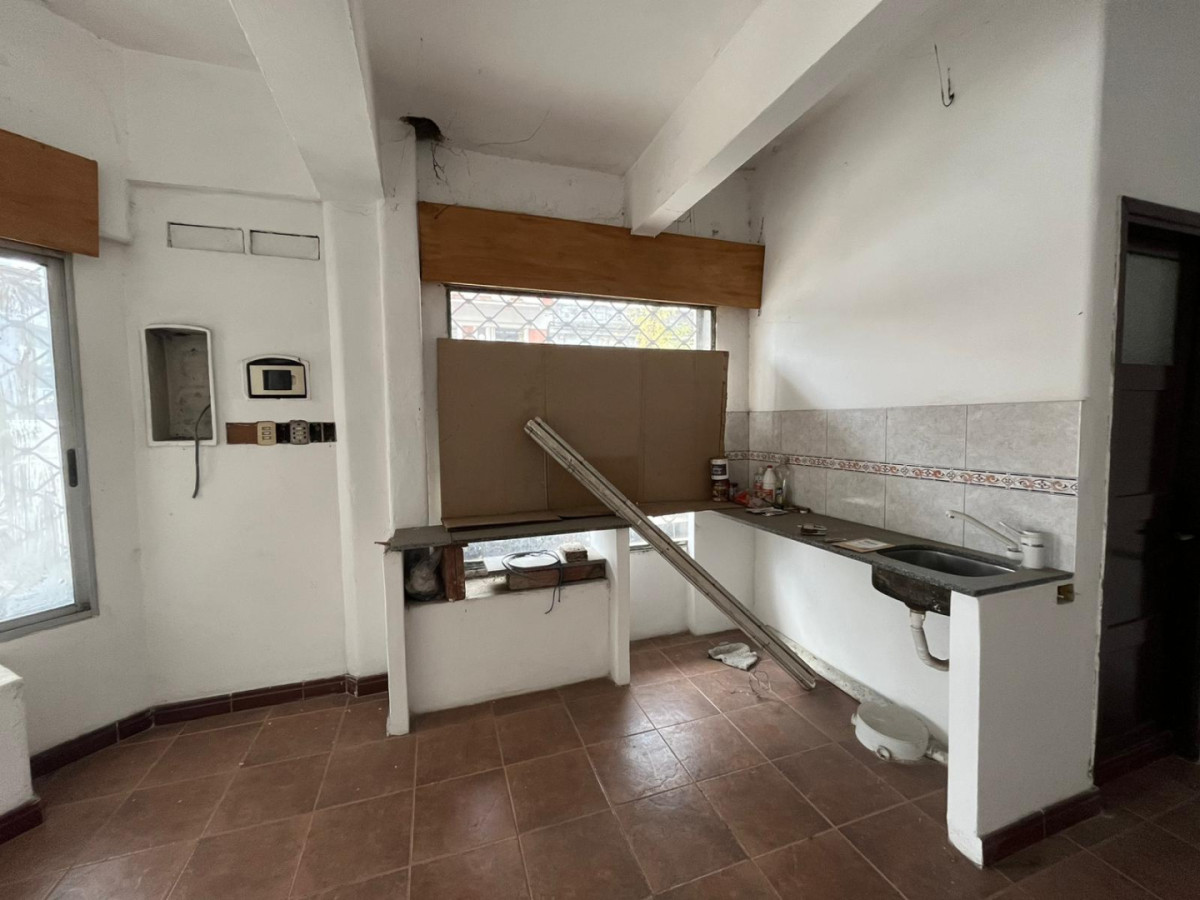 Local Comercial ID.6366 - Alquiler Local con Vivienda Goes con Sotano