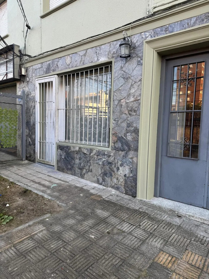 Local Comercial ID.4975 - Venta 2 Locales Comerciales 116m2 Malvin 