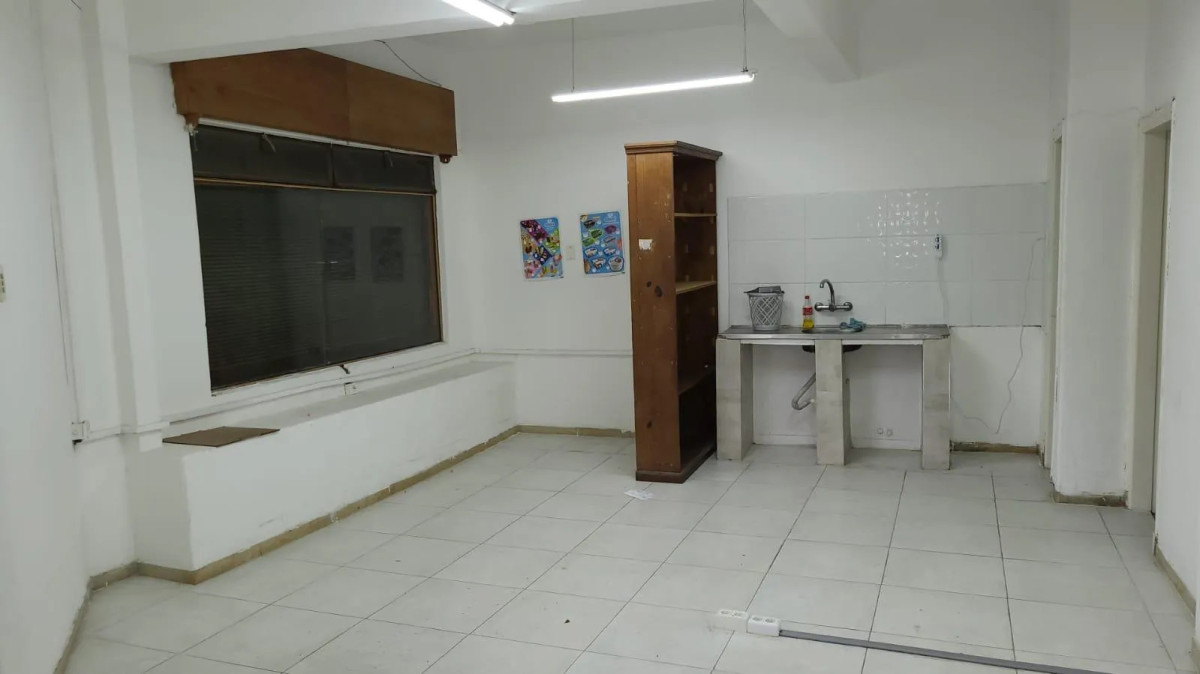 Local Comercial ID.6498 - Venta y Alquiler Local Comercial 84m2 Aguada