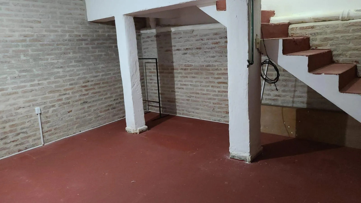 Local Comercial ID.6498 - Venta y Alquiler Local Comercial 84m2 Aguada