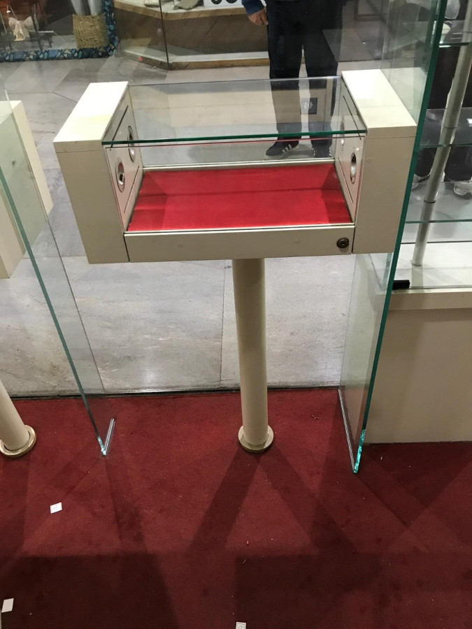 Local Comercial ID.5135 - Alquiler Local Comercial 10m2 Galeria Cristal Centro