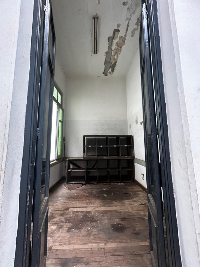 Local Comercial ID.6922 - Venta y Alquiler Local Comercial 774m2 Villa Muñoz sobre Avenida