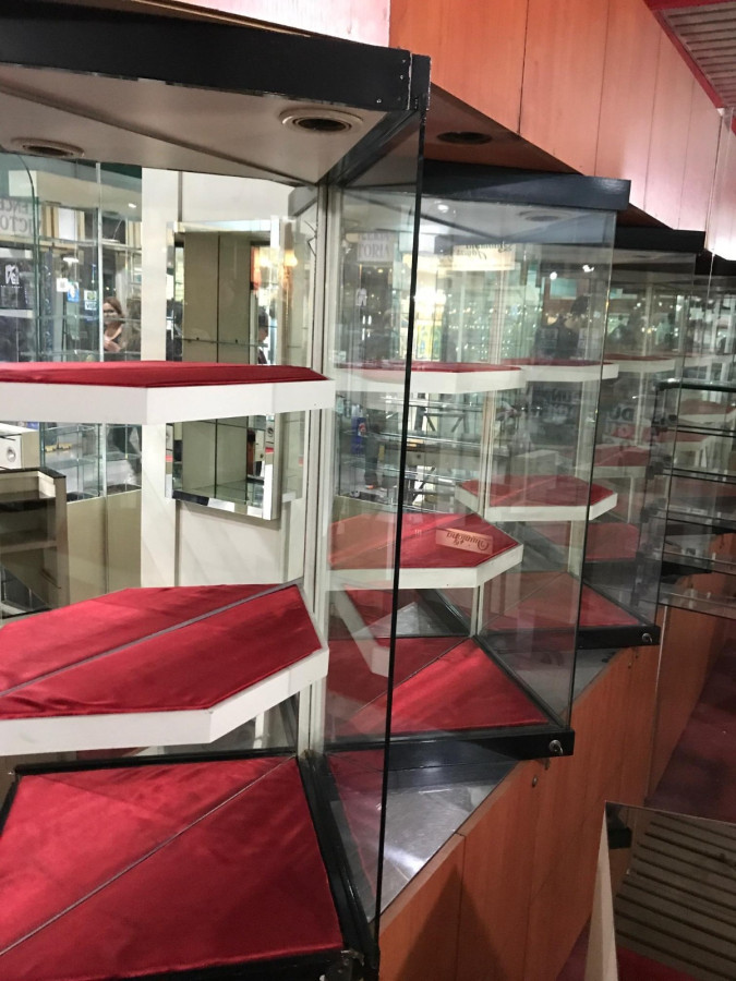 Local Comercial ID.5135 - Alquiler Local Comercial 10m2 Galeria Cristal Centro
