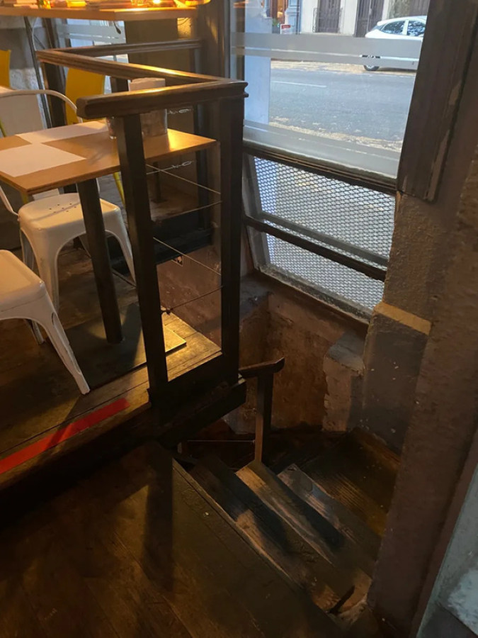 Local Comercial ID.5483 - Alquiler Local Gastronomico Parque Rodo con Sotano 70m2