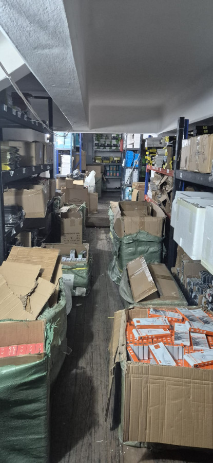 Local Comercial ID.4904 - Alquiler Local Comercial 200m2 Centro