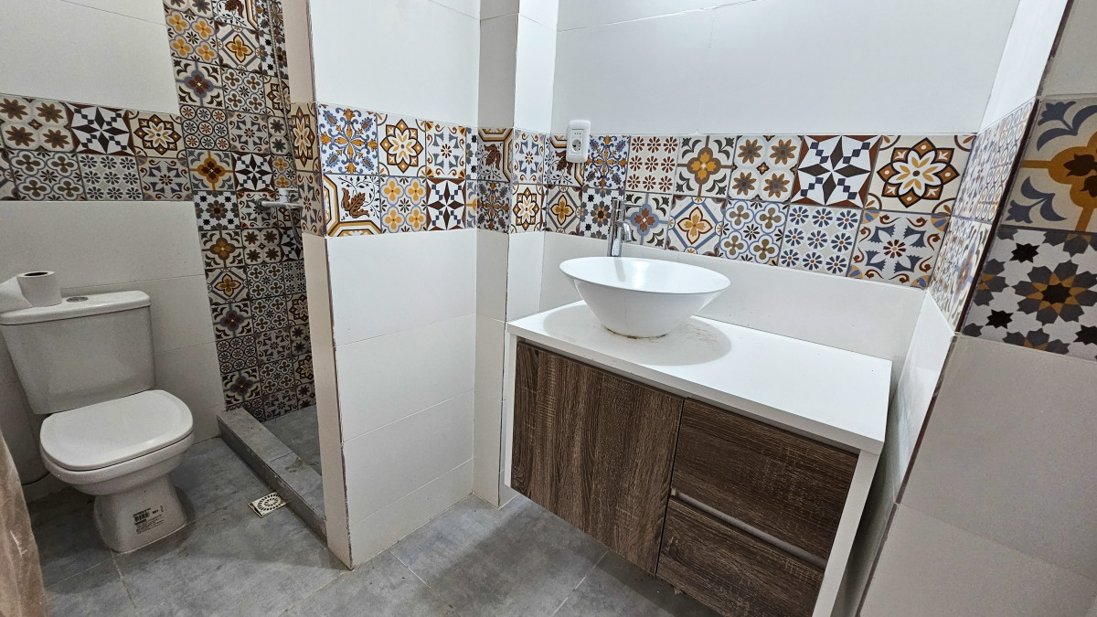 Local Comercial ID.3175 - Venta Local Impecable 204m2 Centro