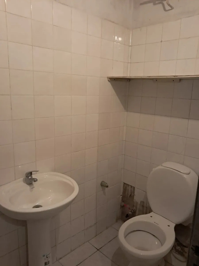 Local Comercial ID.6073 - Alquiler Local Ciudad Vieja frente a la Rambla 70m2