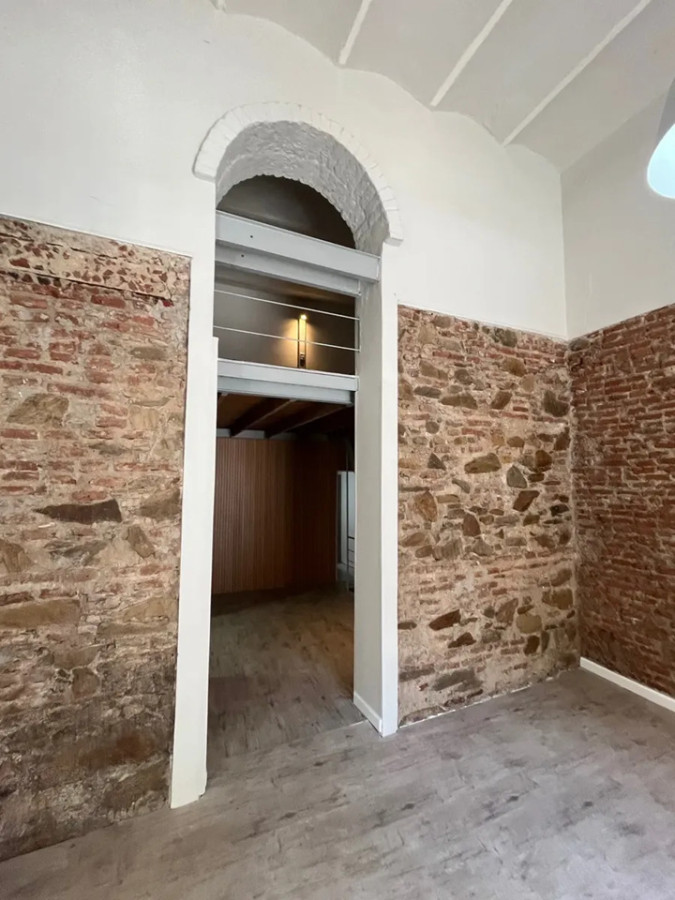 Local Comercial ID.6008 - Alquiler Local Reciclado a Nuevo Cordon 80m2