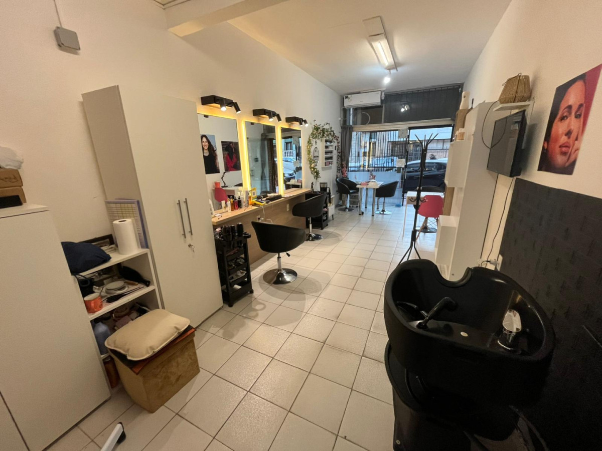Local Comercial ID.6419 - Alquiler Local 60m2 Cordon con Patio 