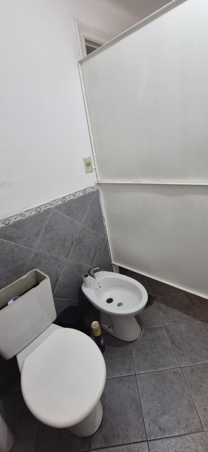 Local Comercial ID.4904 - Alquiler Local Comercial 200m2 Centro