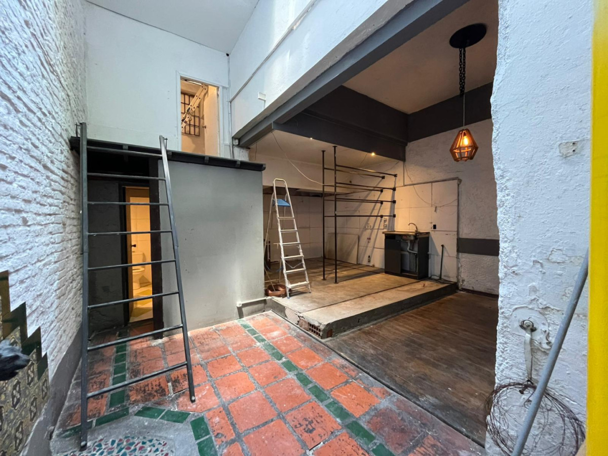 Local Comercial ID.5483 - Alquiler Local Gastronomico Parque Rodo con Sotano 70m2