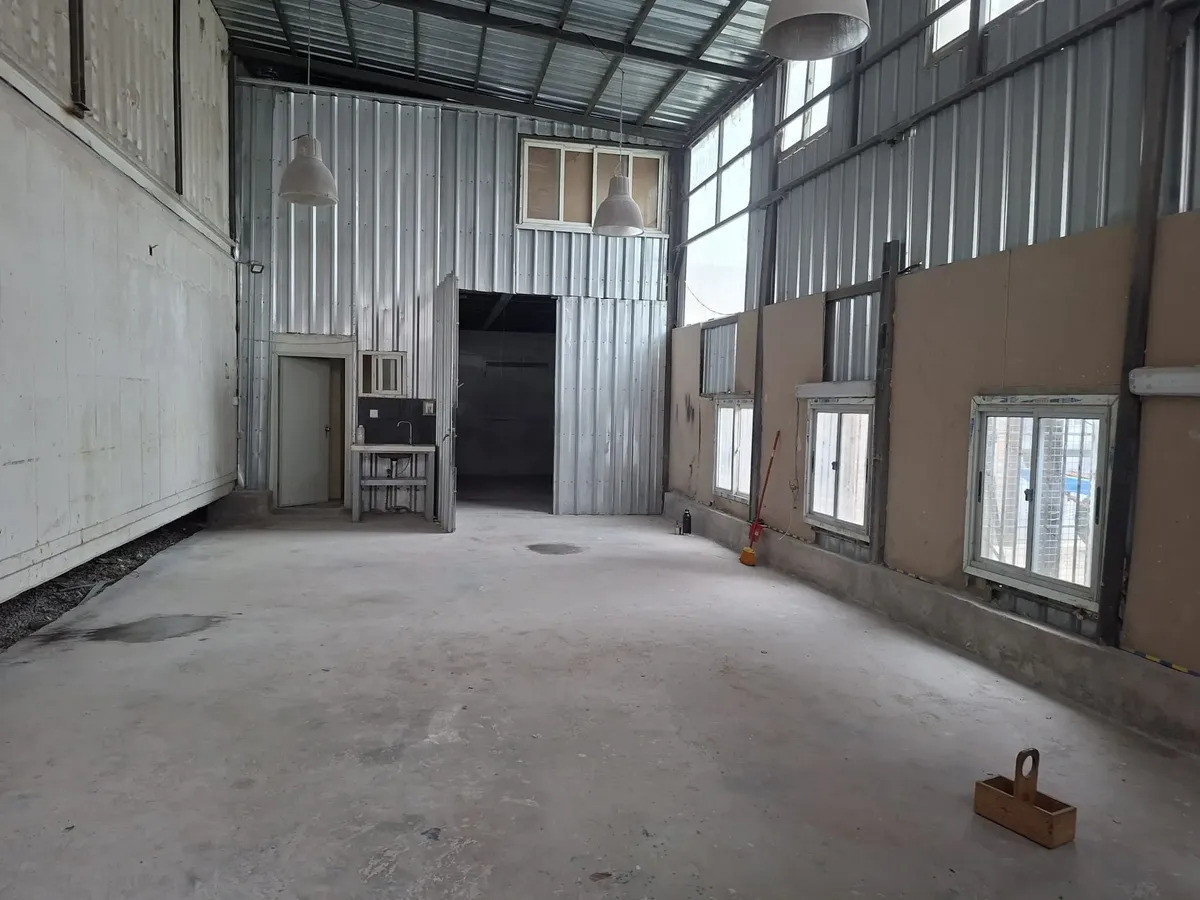Local Comercial ID.6903 - Alquiler Local Comercial tipo Galpones Paso Carrasco 185m2