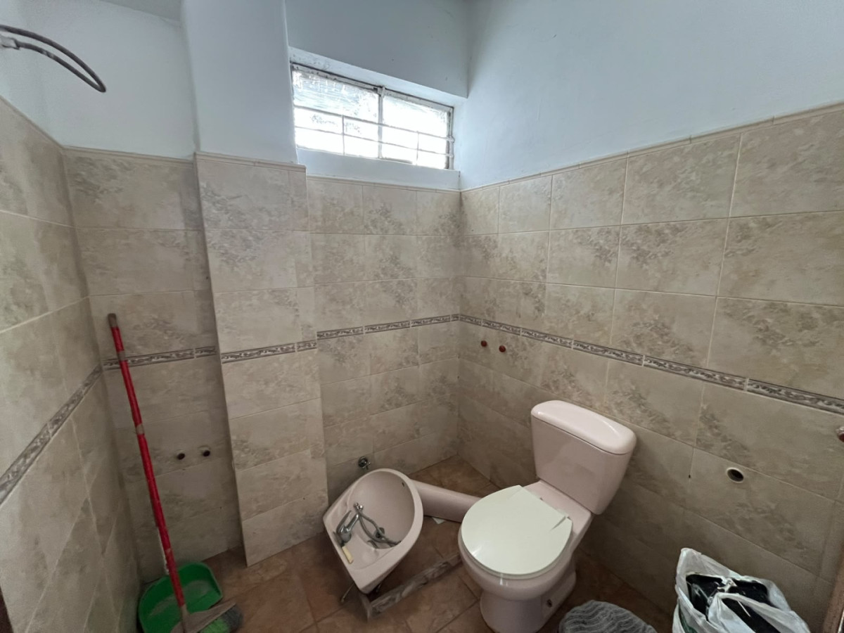 Local Comercial ID.6366 - Alquiler Local con Vivienda Goes con Sotano