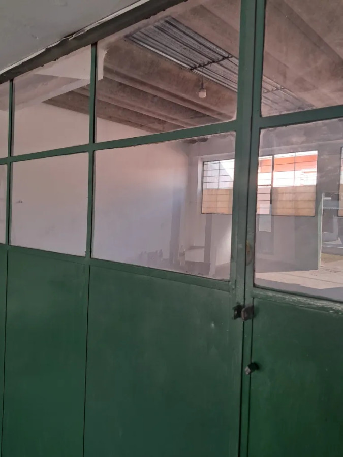 Local Comercial ID.4915 - Alquiler Local Comercial 136m2 Prado