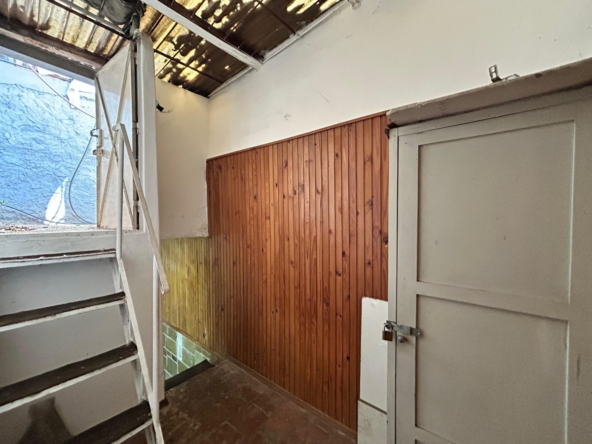 Local Comercial ID.4514 - Venta o Alquiler Local Comercial y Casa Barrio de los Judios