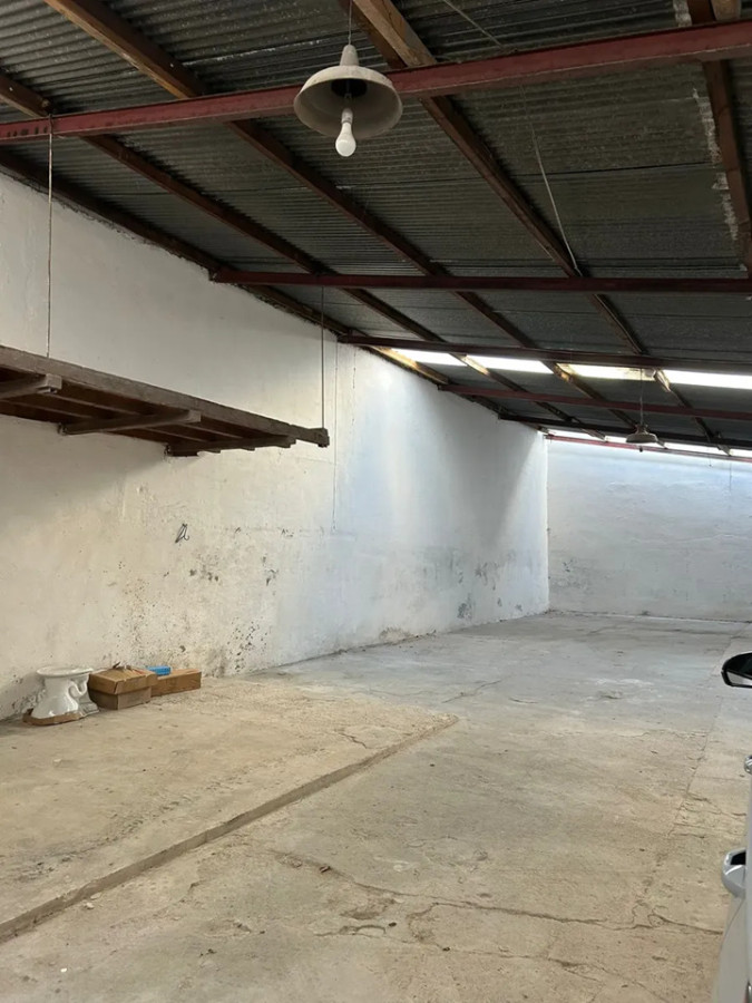 Local Comercial ID.6546 - Alquiler Gran Local Jacinto Vera 290m2 Cochceras o Multirubro