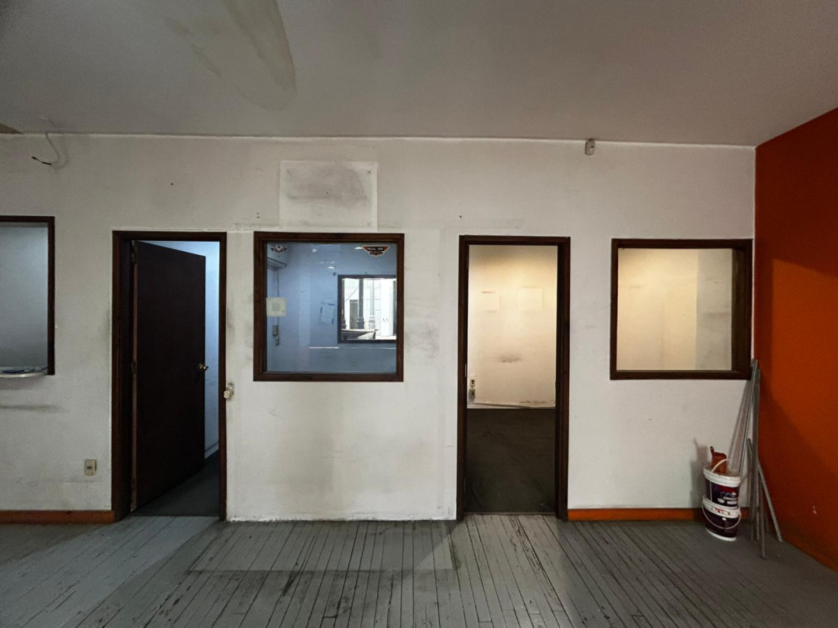 Local Comercial ID.6922 - Venta y Alquiler Local Comercial 774m2 Villa Muñoz sobre Avenida