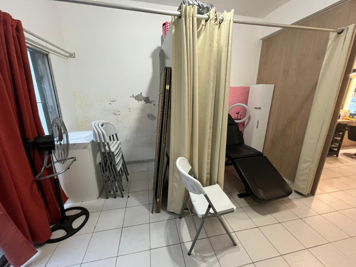 Local Comercial ID.6419 - Alquiler Local 60m2 Cordon con Patio 
