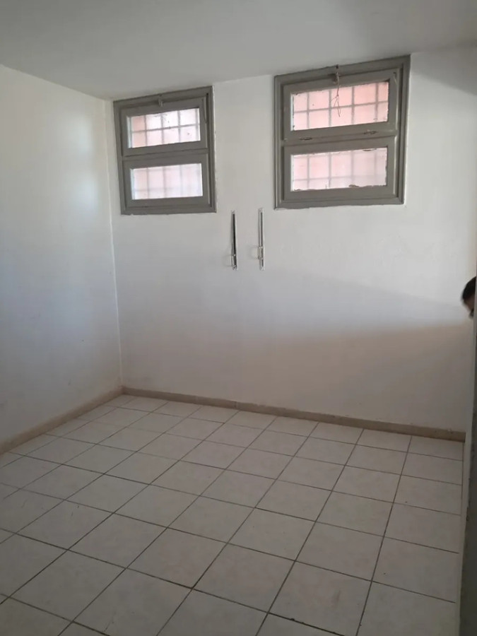 Local Comercial ID.6073 - Alquiler Local Ciudad Vieja frente a la Rambla 70m2