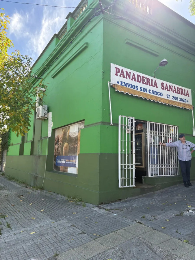 Local Comercial ID.6329 - Venta Local con Renta 11% anual Aires Puros Inversion