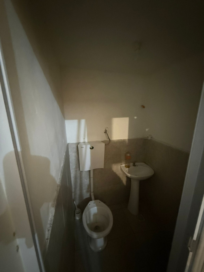Local Comercial ID.6412 - Alquiler Local Comercial 80m2 La Comercial 