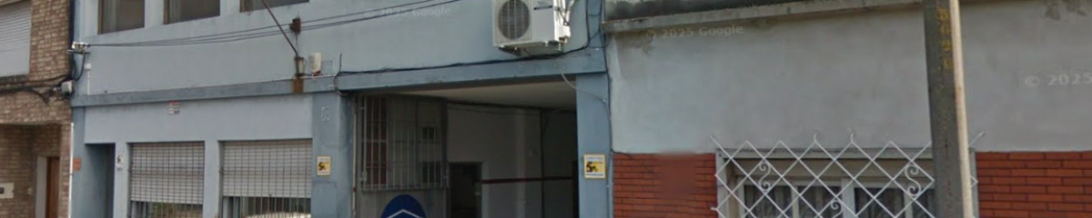 Venta Gran Local 592m2 Reducto 2 Plantas y 4 Baños en Reducto