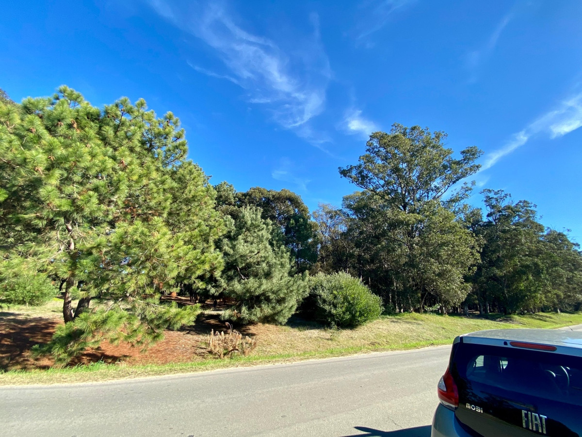 Terreno ID.3422 - Venta Terreno Único en Parque Carrasco Ciudad de la Costa