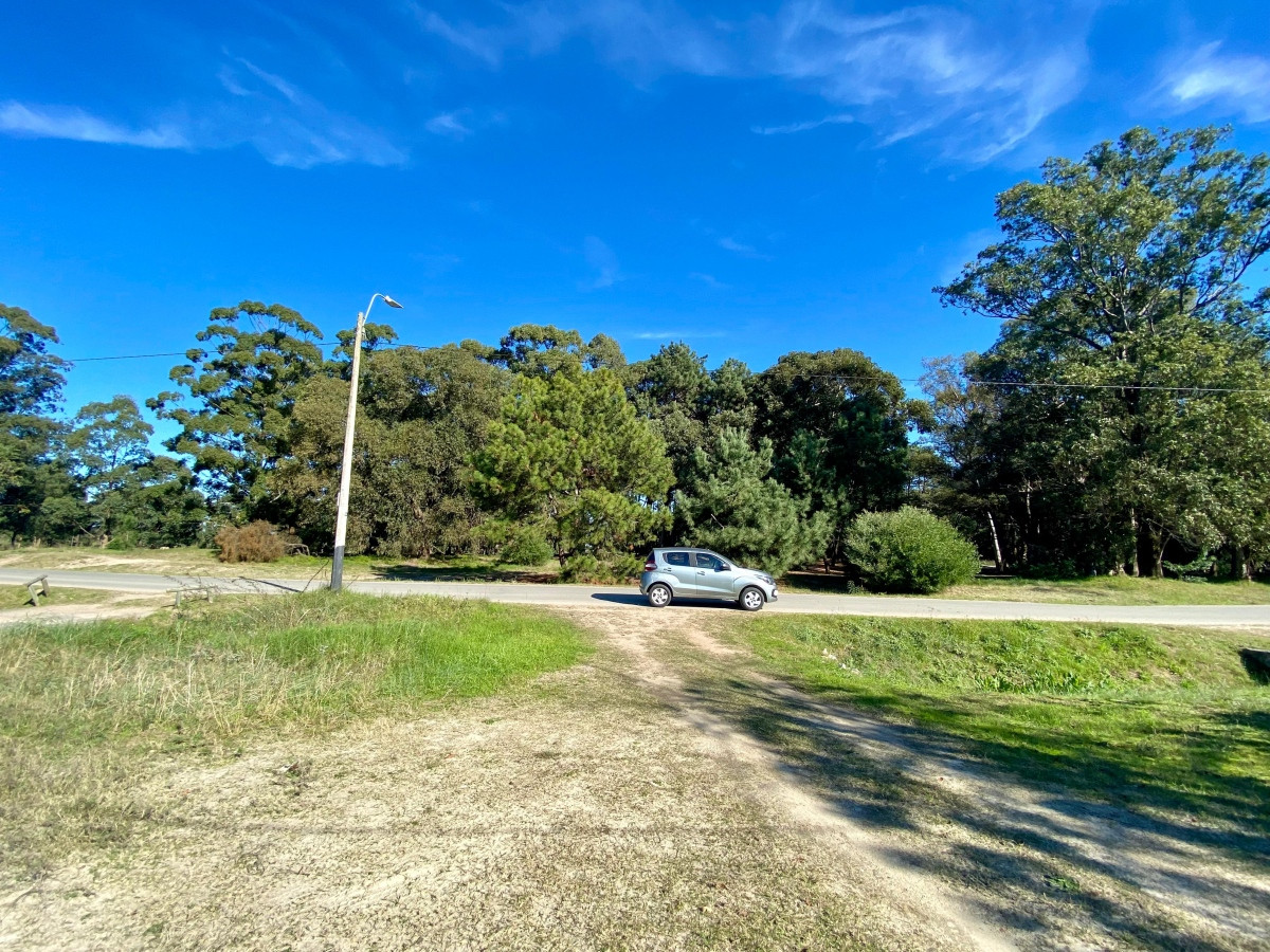 Terreno ID.3422 - Venta Terreno Único en Parque Carrasco Ciudad de la Costa
