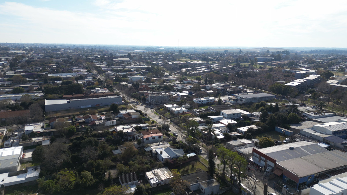 Terreno ID.4890 - Venta Terreno y Proyecto de Viviendas Malvin Norte Inversion