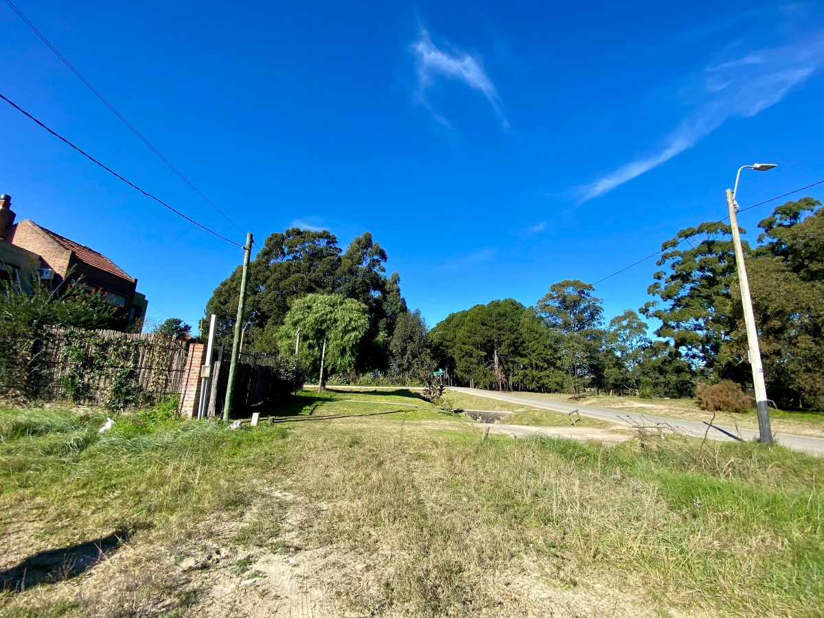 Terreno ID.3422 - Venta Terreno Único en Parque Carrasco Ciudad de la Costa