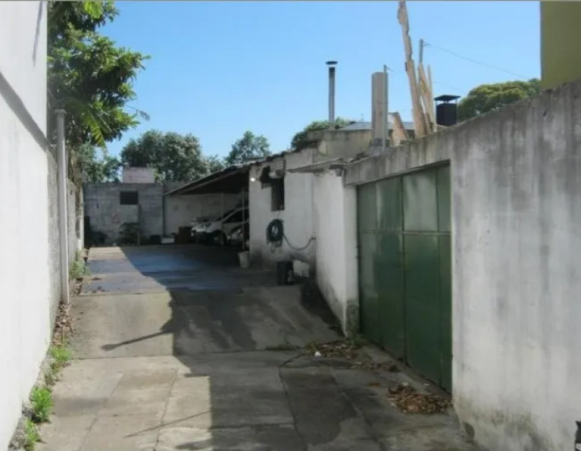 Terreno ID.5541 - Venta Terreno con Casa y Cocheras Inversion Ideal Constructora