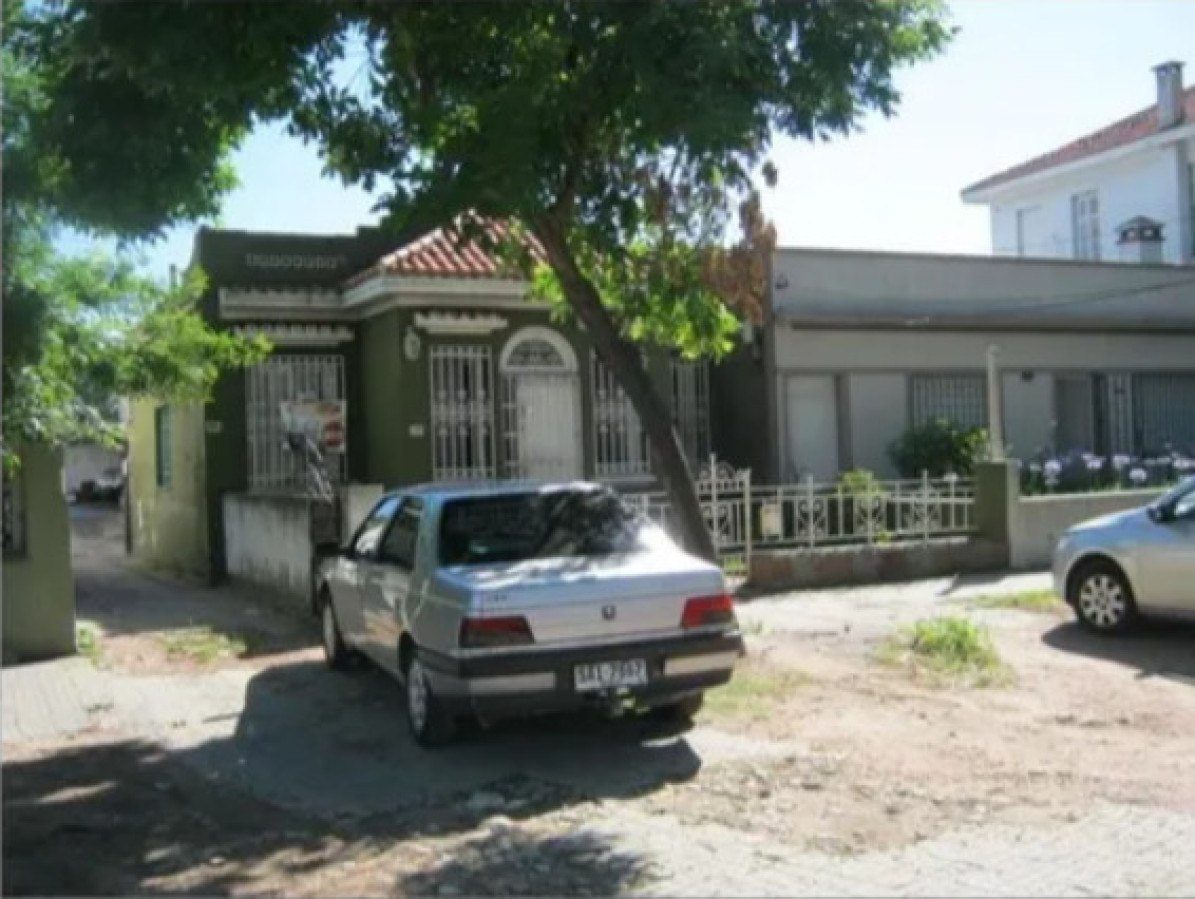 Terreno ID.5541 - Venta Terreno con Casa y Cocheras Inversion Ideal Constructora