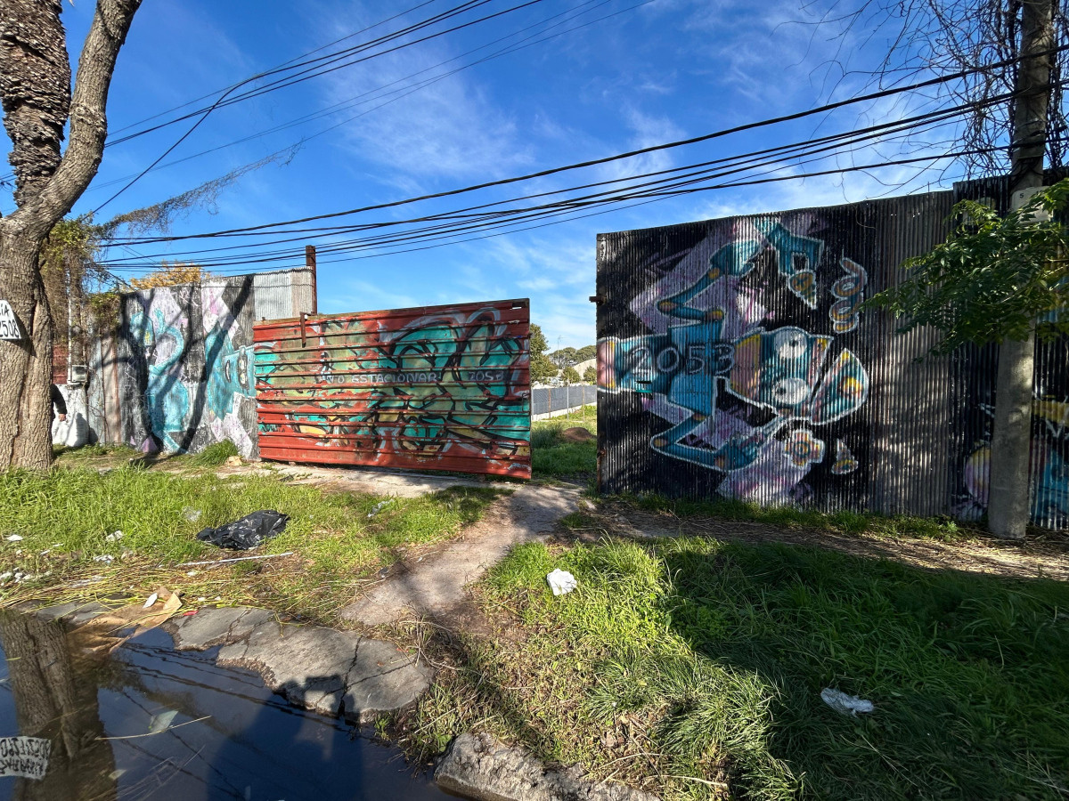 Terreno ID.4890 - Venta Terreno y Proyecto de Viviendas Malvin Norte Inversion