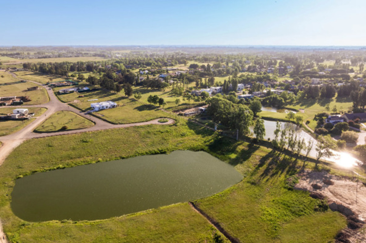 Terreno ID.6865 - Venta Terreno Barrio Privado Cavas de la Tahona 885