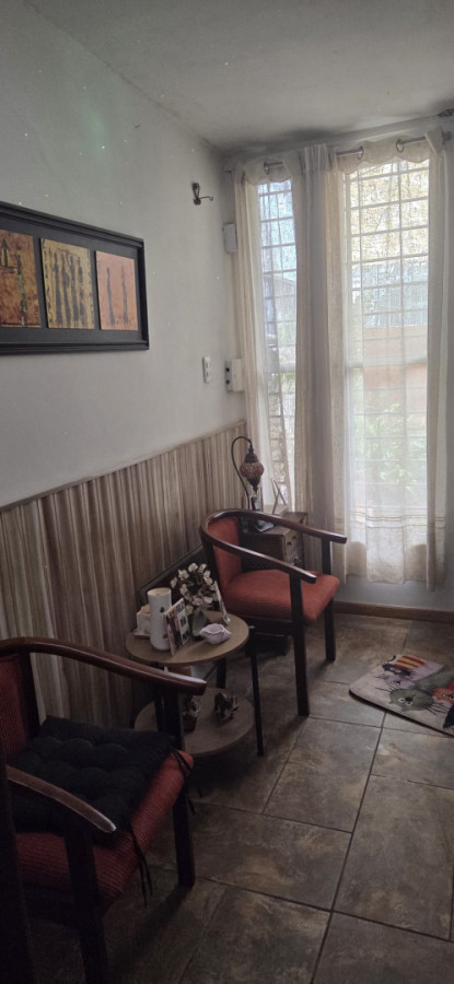 Apartamento ID.5948 - Venta Apartamento tipo Casa 2 Dormitorios Reducto con Patio