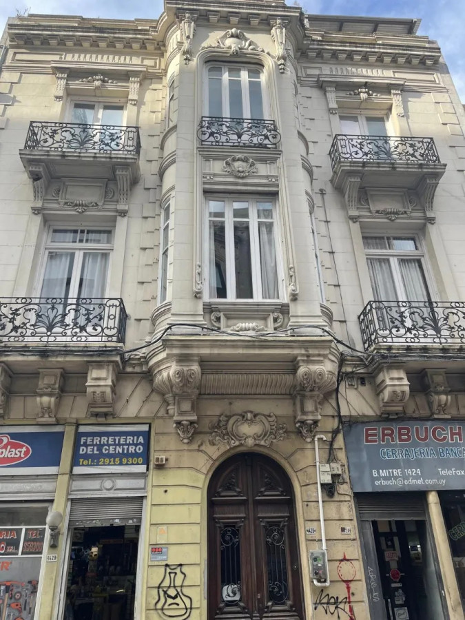 Oficina ID.5293 - Alquiler Oficina Cowork Ciudad Vieja 18m2