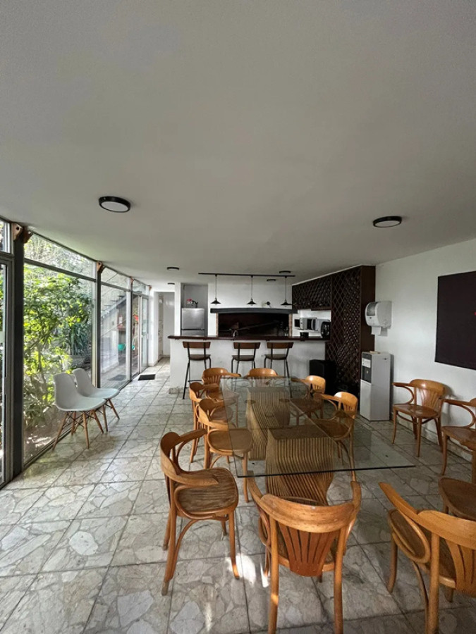 Oficina ID.5034 - Alquiler Oficina Pocitos 49m2 Casona compartida